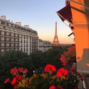 Meet your Posher, Ava